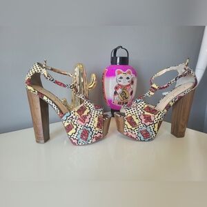 Jessica Simpson Dany Comic Bubble Platforms, GUC, Size 5